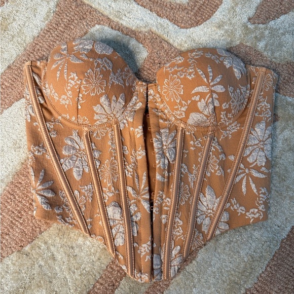 Floral Corset Top in Orange and Cream - Picture 2 of 3